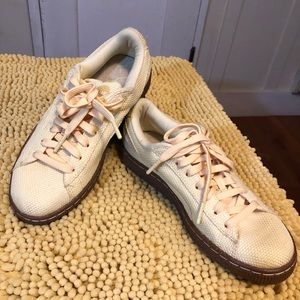 Puma sneakers shoes size 36